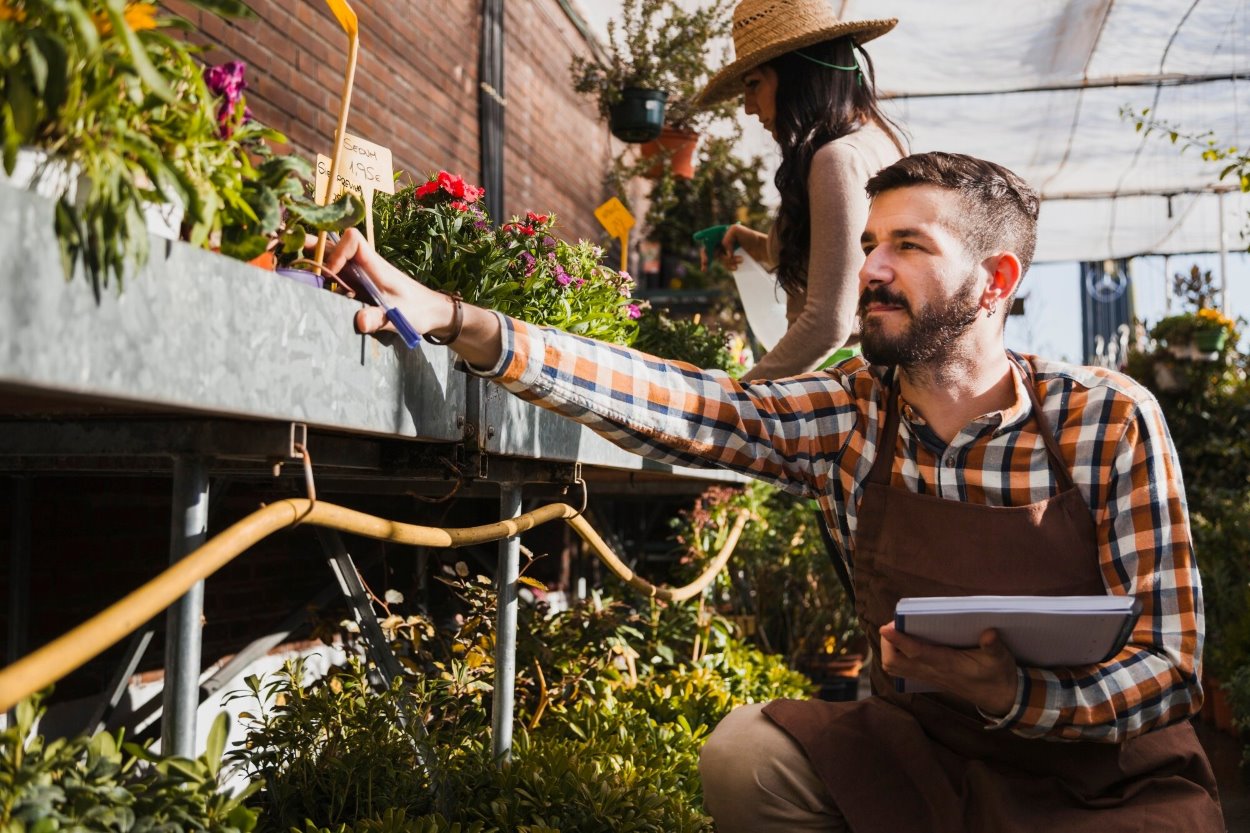 mulch and soil at garden supply store Lexington KY